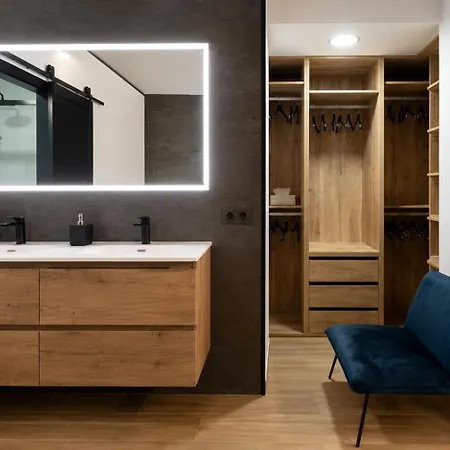 La Naval Design Loft
