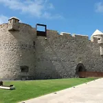 La Naval Hr